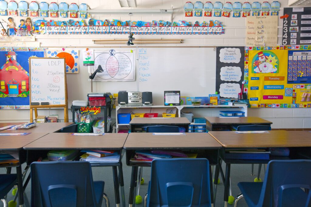 Kindergarden-Classroom-with-empty-desks