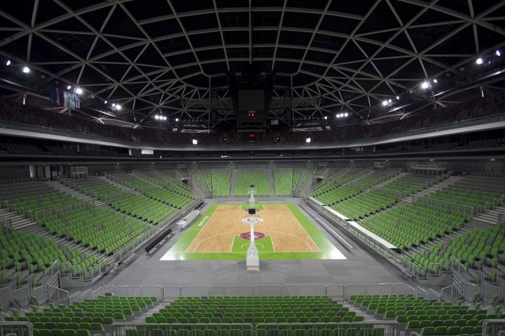 Large-indoor-arena-with-basketball-court-in-the-middle