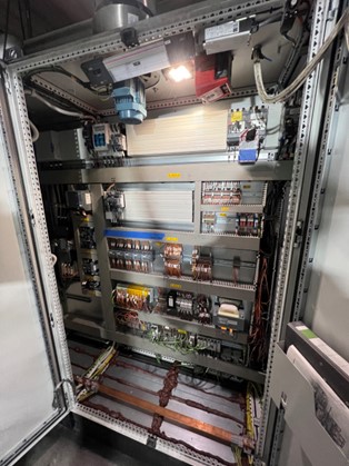 Electrical control panel with clean airflow after air cleaning system installed