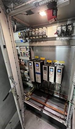Clean electrical enclosure after air cleaning with dust-free control panels